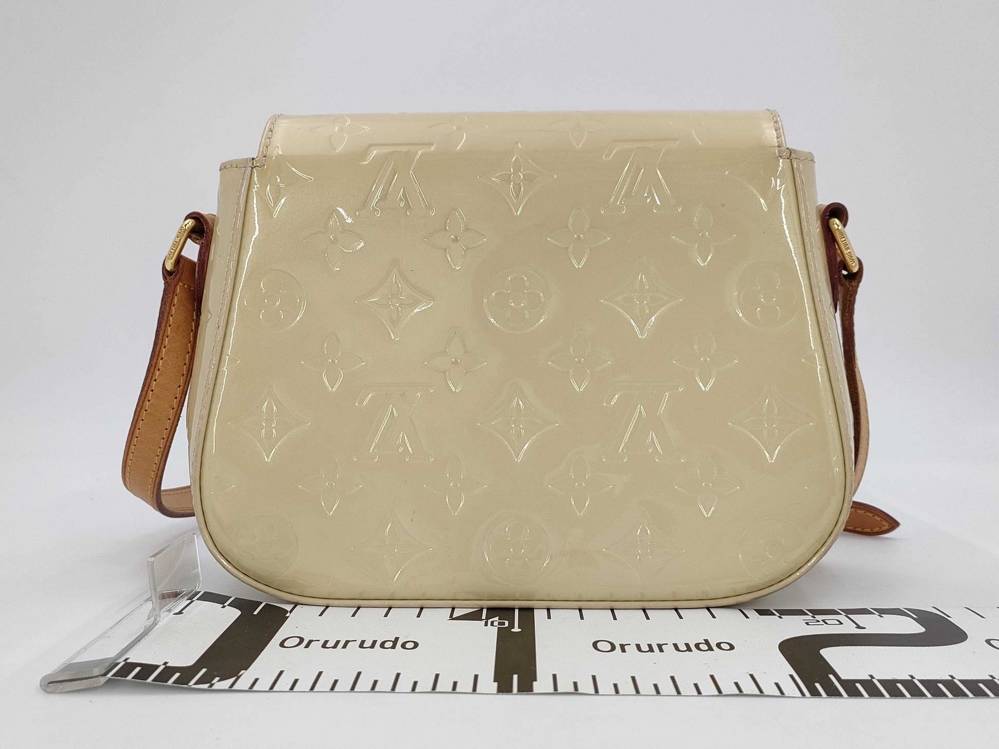 LOUIS VUITTON LOUIS VUITTON Vernis Minna Street Monogram Vernis Perle M91509 FL0112 Shoulder Bag Bag