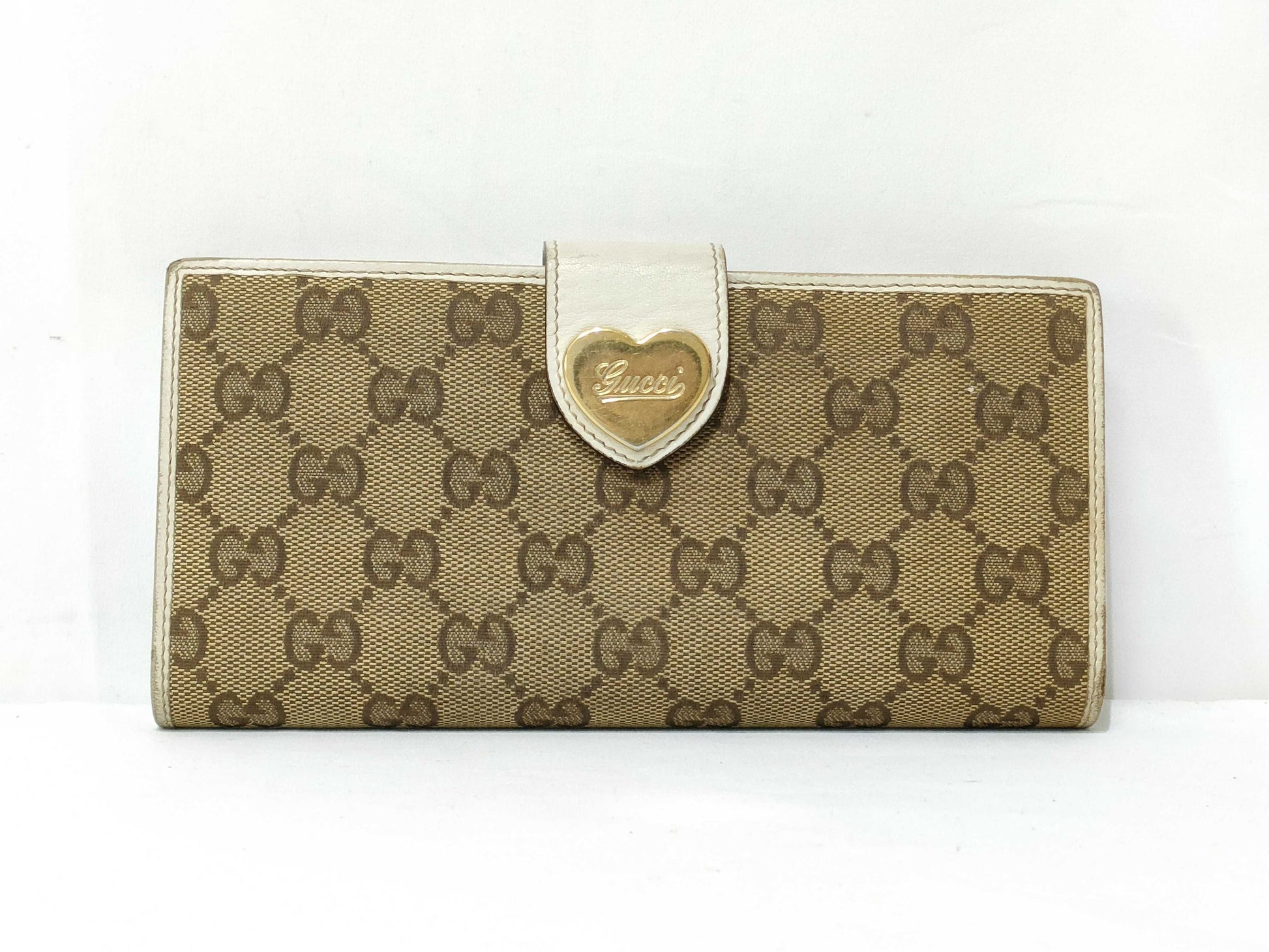 GUCCI GG Canvas Long Wallet with Heart Pattern