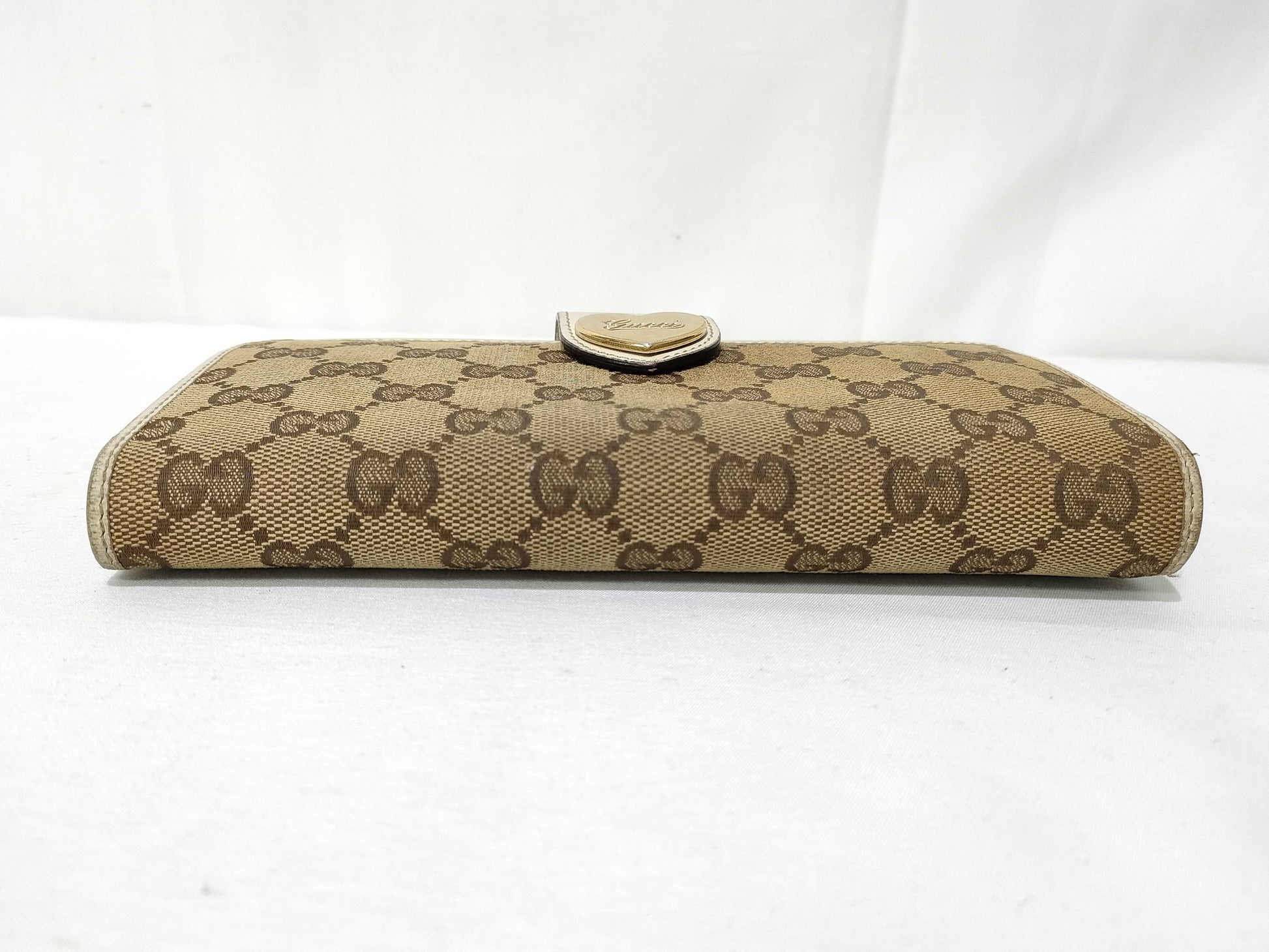 GUCCI GG Canvas Long Wallet with Heart Pattern