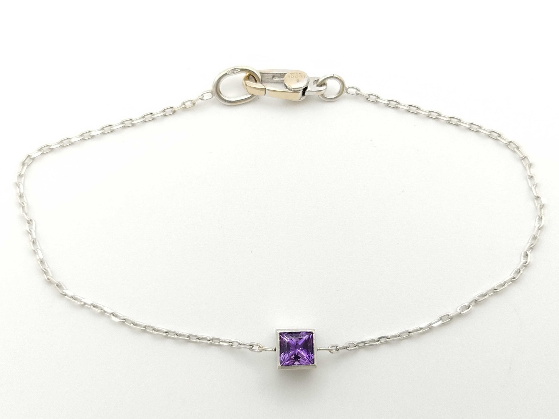 GUCCI G-Cube Amethyst WG 750 2.2g Bracelet/Bangle 