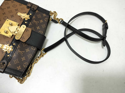 LOUIS VUITTON LV Monogram Reverse Struk Clutch Shoulder Bag