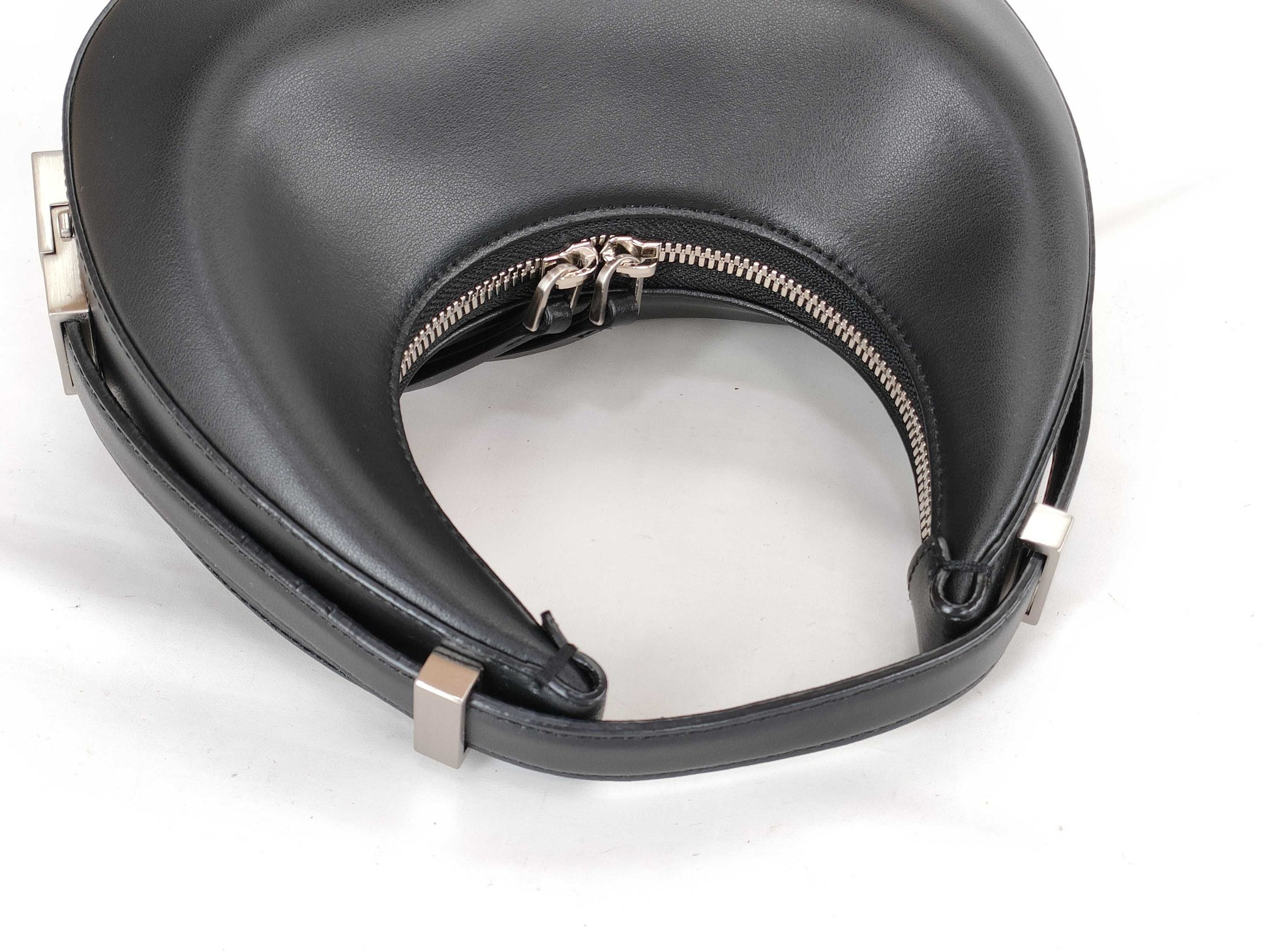 Osoi One Shoulder Bag Leather Black Handbag