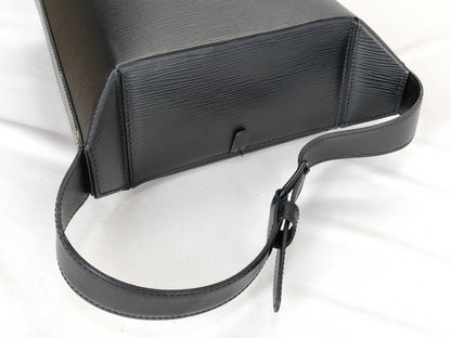 LOUIS VUITTON Epi Vuitton Epi Saxophone M80161 VI0934 Shoulder Bag
