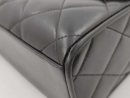 CHANEL Lamb Matelasse Shoulder Bag with Seal