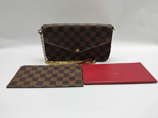 LOUIS VUITTON Damier Louis Vuitton Chain Shoulder Bag