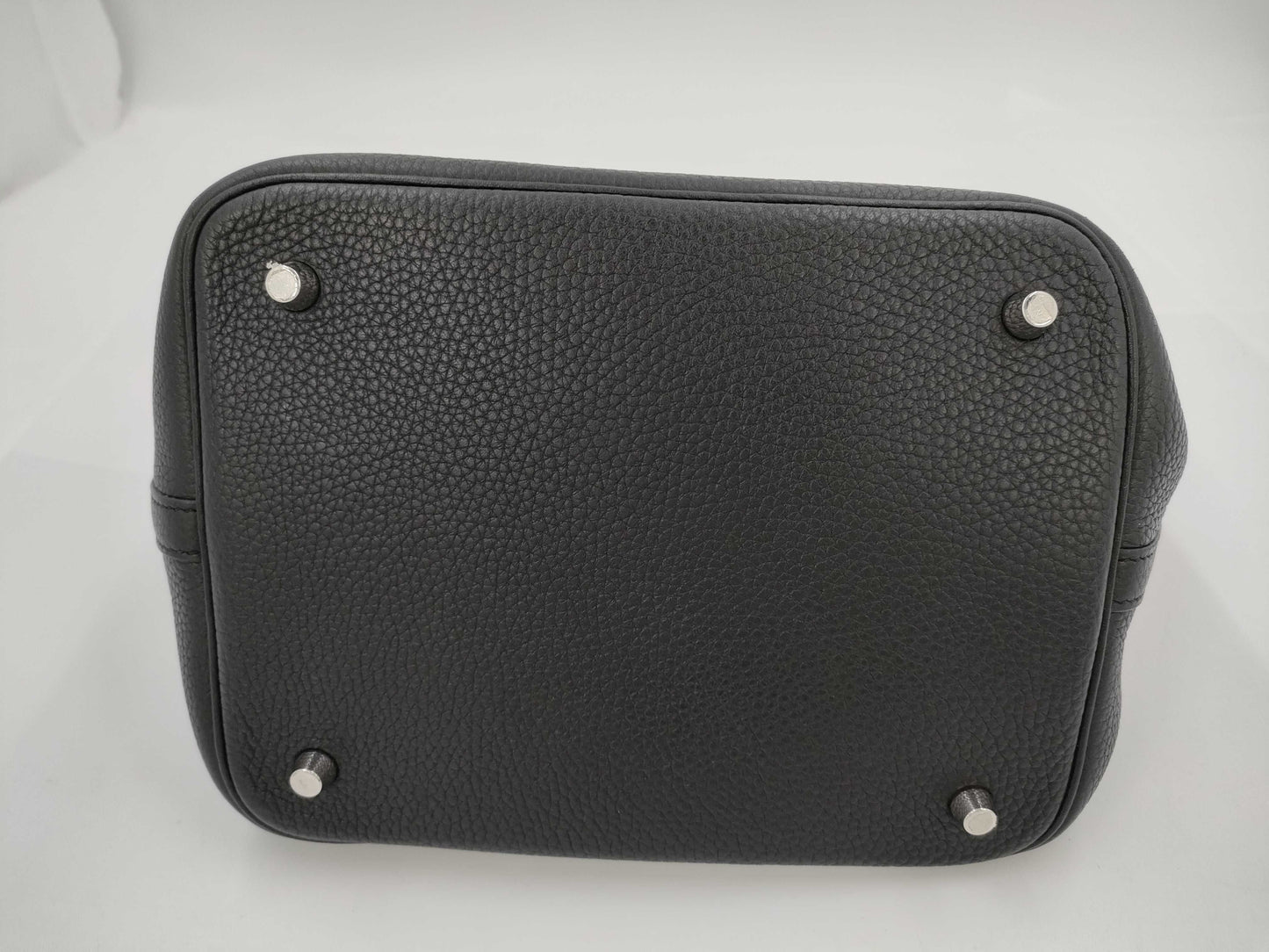 HERMES Picotin Lock MM 22 Y Stamped Handbag