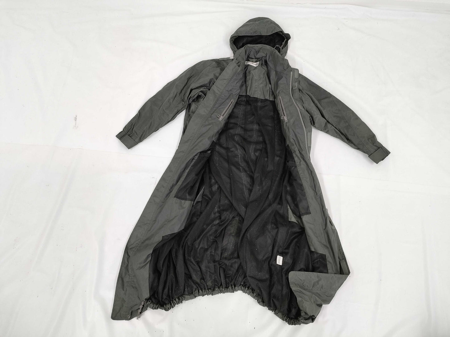 ISSEY MIYAKE ISSEY MIYAKE Parachute Hood Storage Coat Size 1
