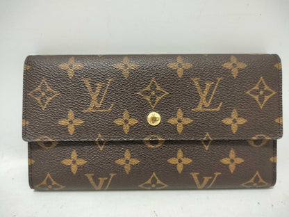 LOUIS VUITTON Monogram Vuitton Monogram Portefeuil International Wallet
