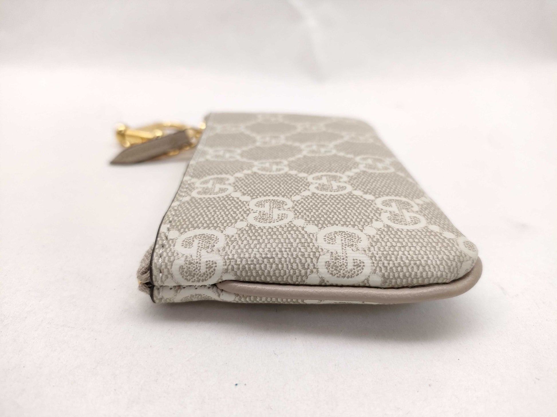 GUCCI Gucci Key Pouch 772321 White Coin Case