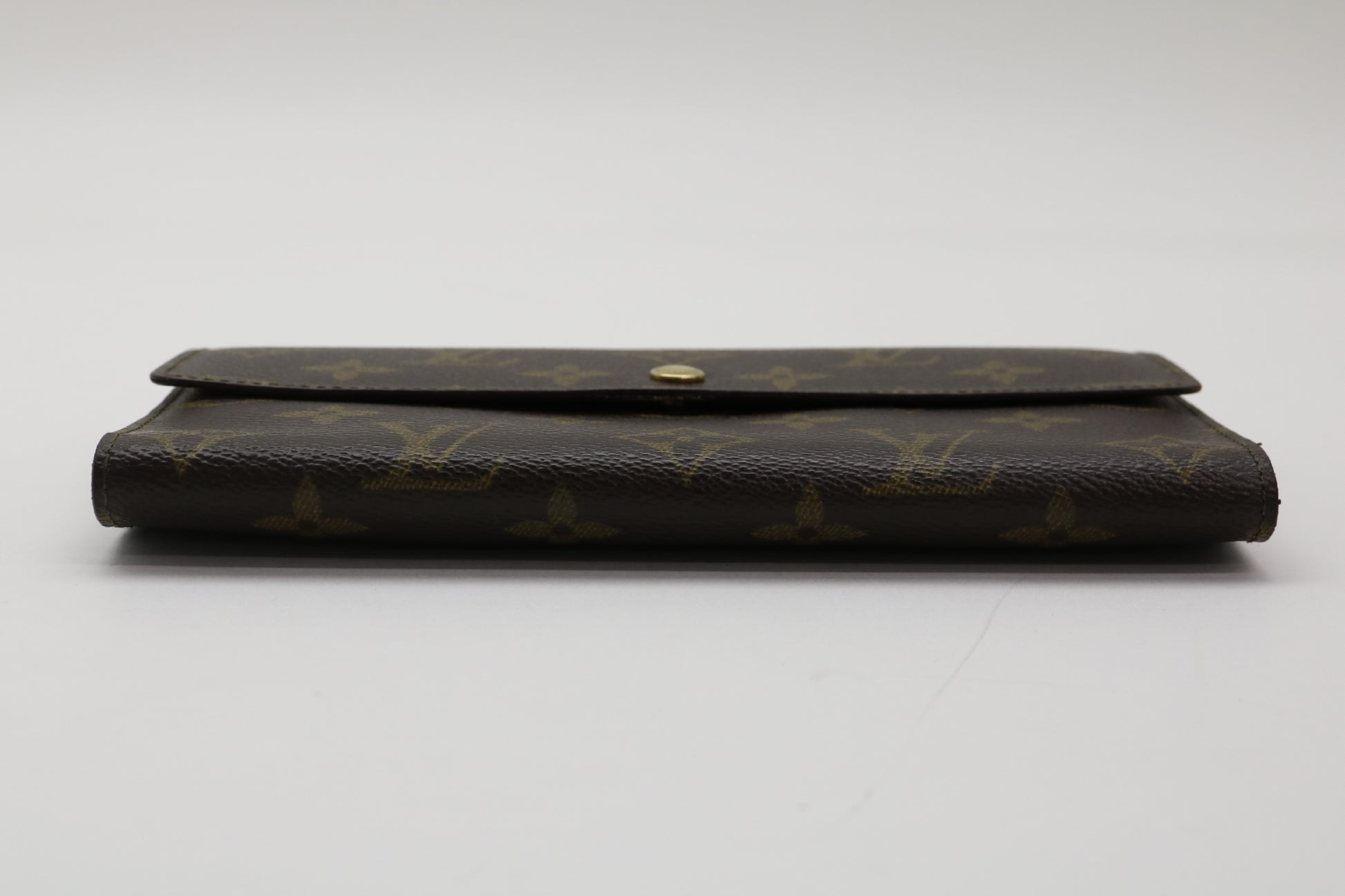 LOUIS VUITTON Monogram International Tri-Fold Wallet