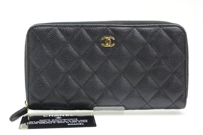 CHANEL Caviar Skin Gold Hardware Wallet