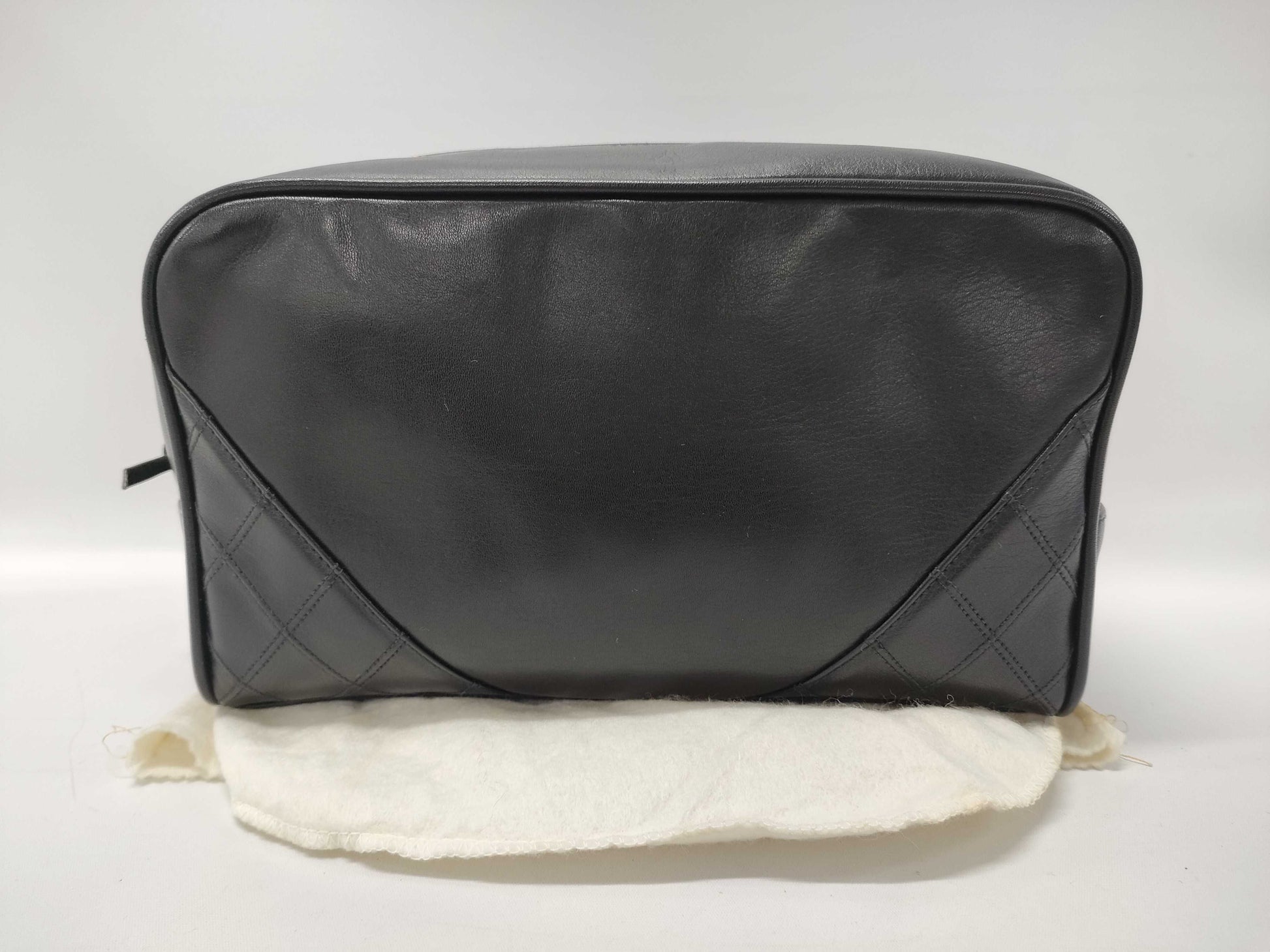 CHANEL Chanel Cosmetic Pouch Lambskin Pouch