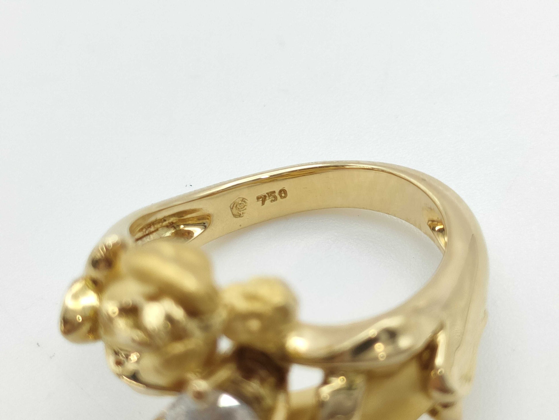 Carrera y Carrera Dolphin and Angel D0.543ct 750 11.2g Ring 