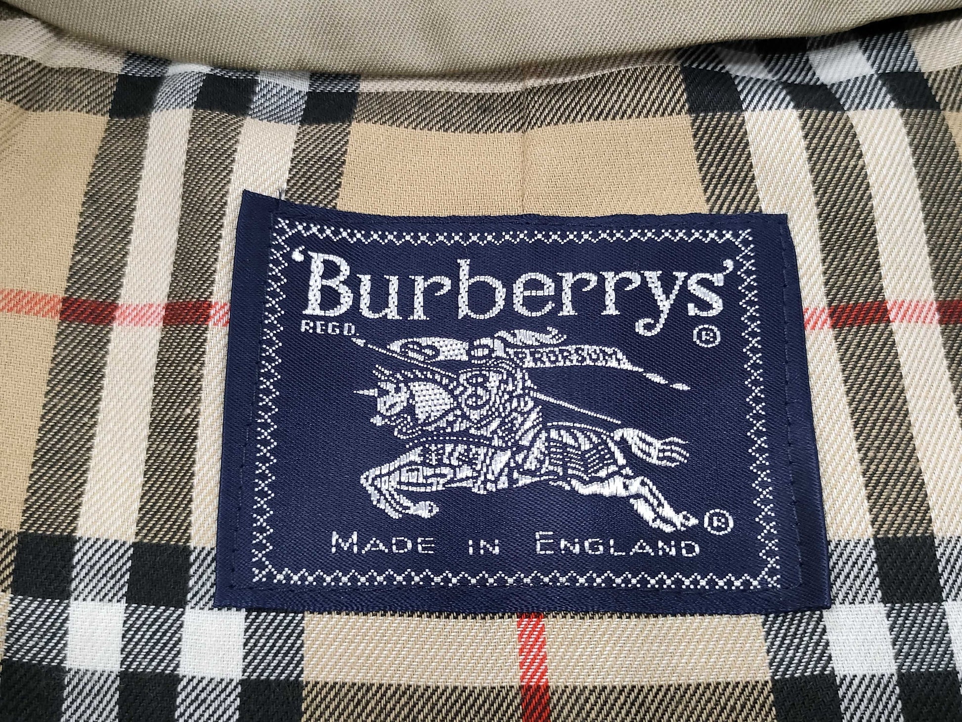 Burberrys Coat C90A Coat