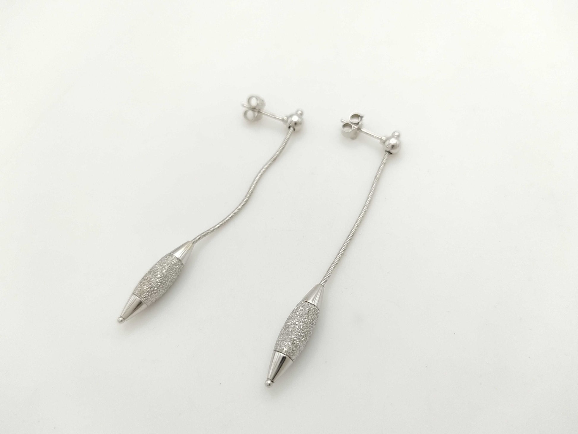 UNOAERRE White Gold 750 7.9g Earrings