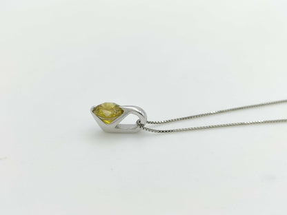 Sphene 0.81ct PT900/850 2.5g Necklace 