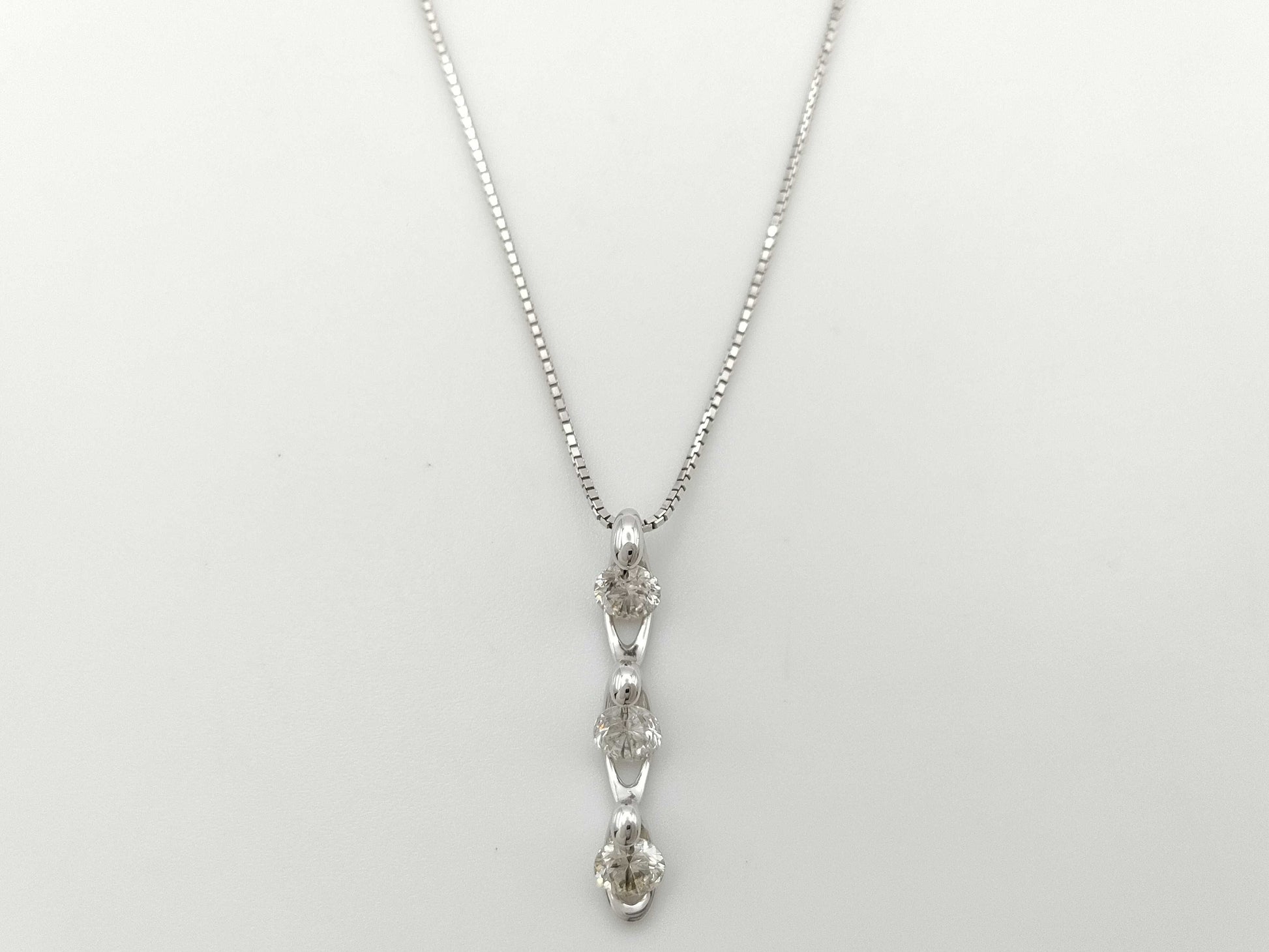 D1.60ct K18WG 5.9g Necklace 