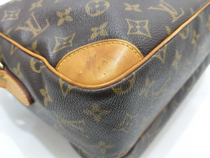 LOUIS VUITTON Monogram Louis Vuitton Shoulder Bag Monogram Brown AR0031 Shoulder Bag