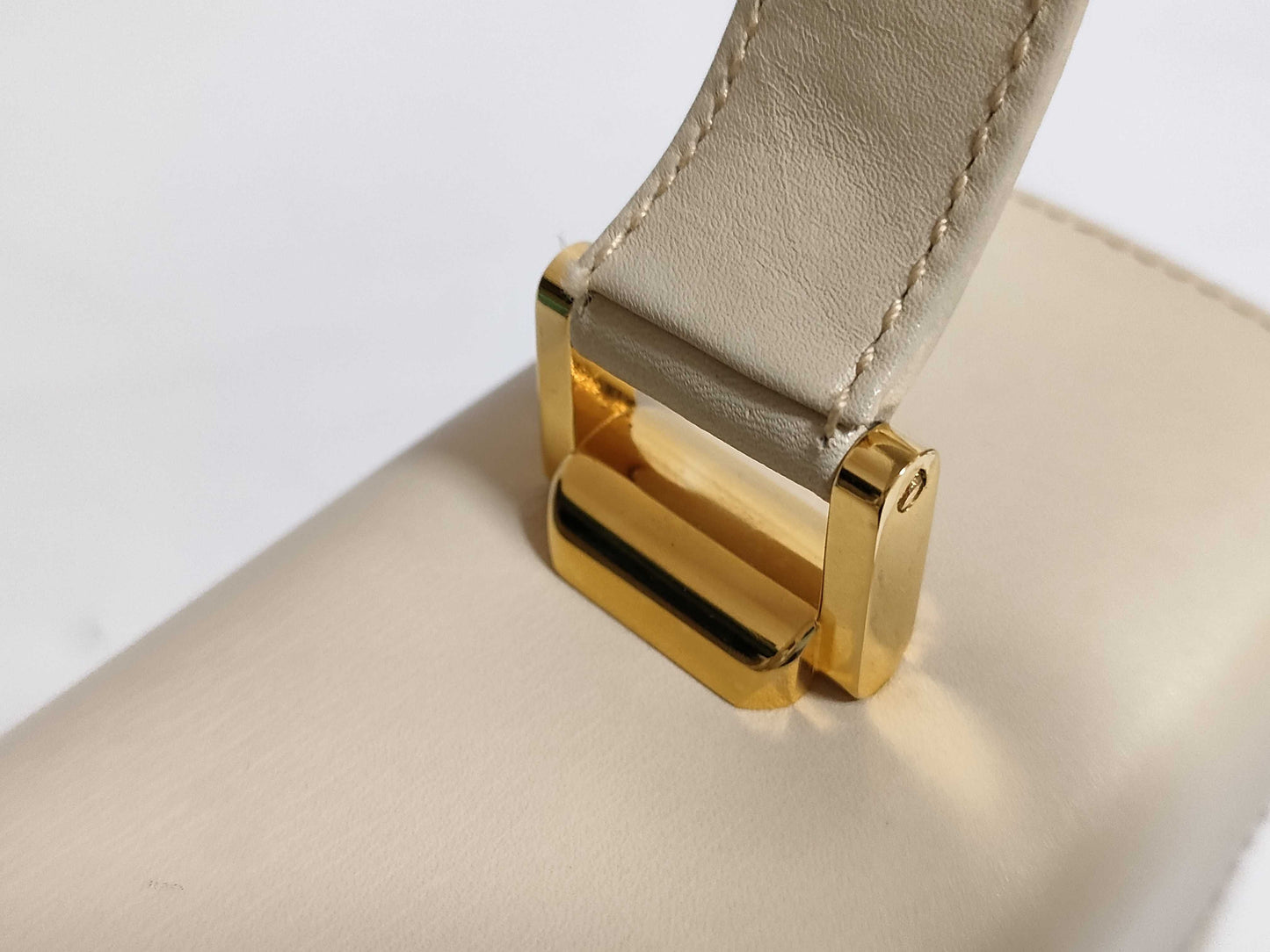 Tiffany & Co. TIFFANY T Handbag Beige/Gold W25cm Handbag