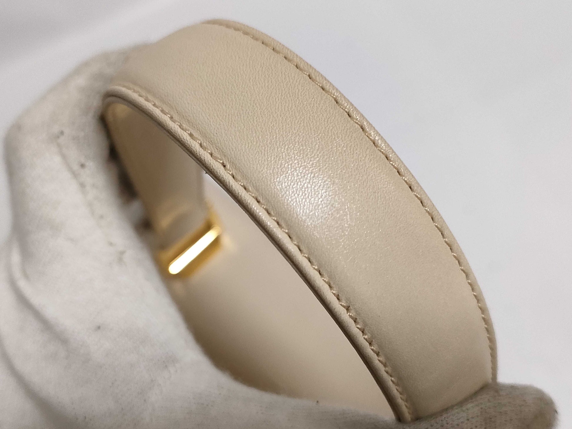 Tiffany & Co. TIFFANY T Handbag Beige/Gold W25cm Handbag