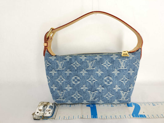 LOUIS VUITTON Monogram Denim LOUIS VUITTON Louis Vuitton Pochette Hills Monogram Denim RFID Model Shoulder Bag M82949 Shoulder Bag