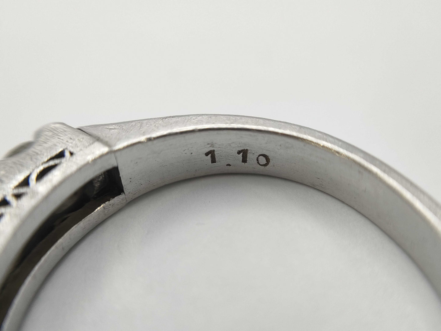 D1.10ct Pt900 8.2g Ring 
