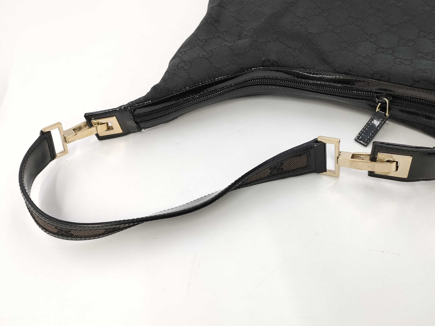 GUCCI Gucci GG Canvas Shoulder Bag