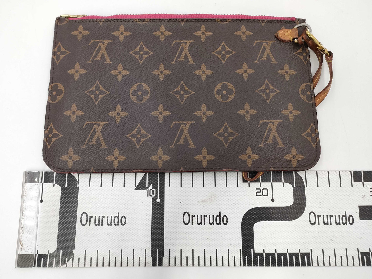 LOUIS VUITTON LOUIS VUITTON Monogram Pouch