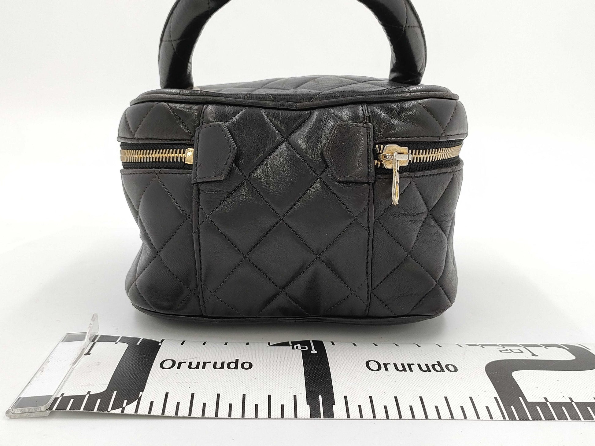 CHANEL CHANEL Matelasse Vanity Top Handle Handbag