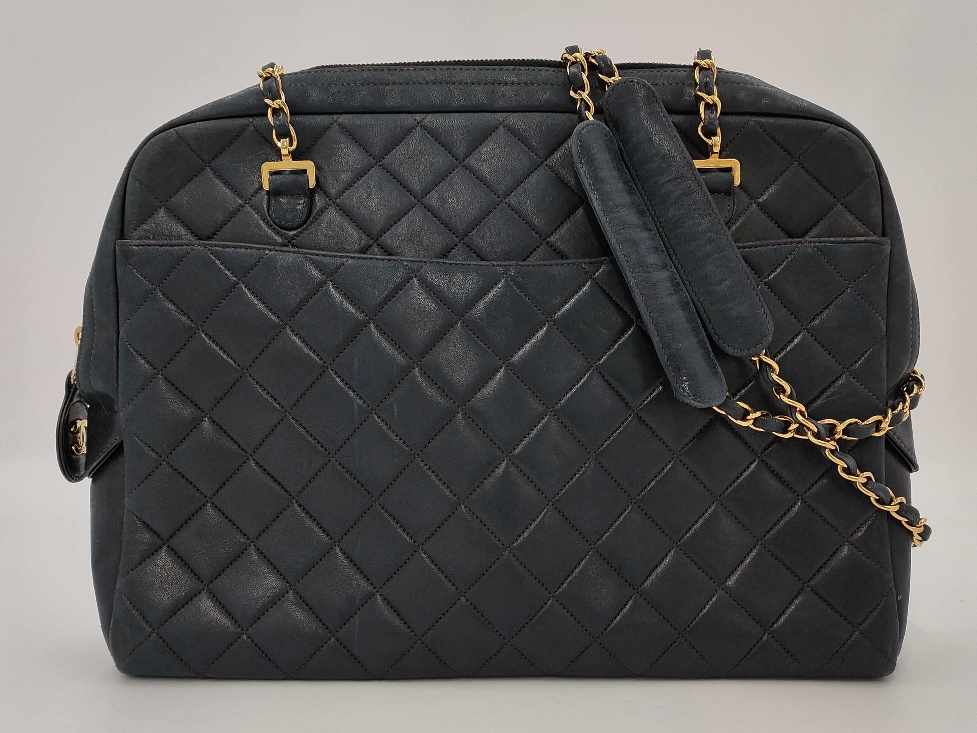 CHANEL CHANEL Matelasse Shoulder Bag
