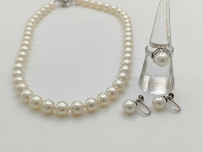 Pearl Diameter Approx. 8.0-8.4mm SV 38.5g / Pearl Diameter Approx. 8.8mm D0.06ct Pt900 5.7g / Pearl Diameter Approx. 8.0mm Pt900 3.2g Other Accessories 