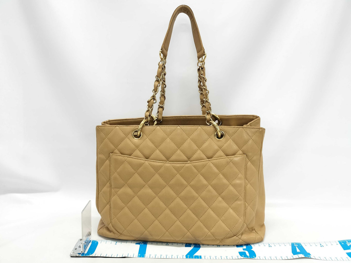 CHANEL beige shoulder bag