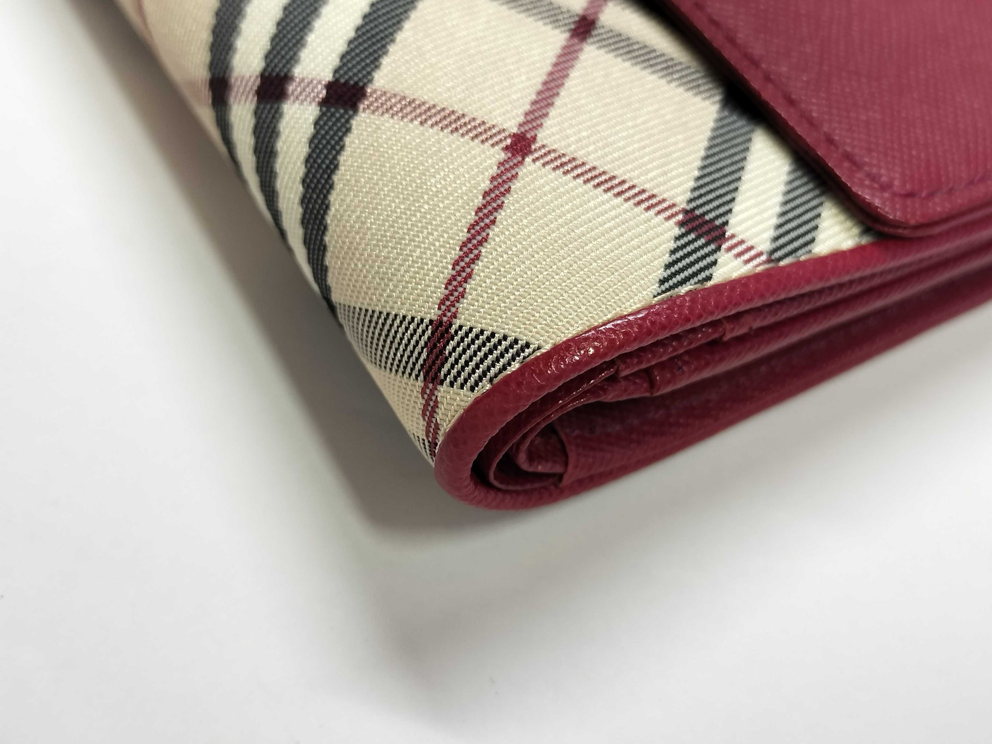 BURBERRY BURBERRY Tri-Fold Wallet Wallet