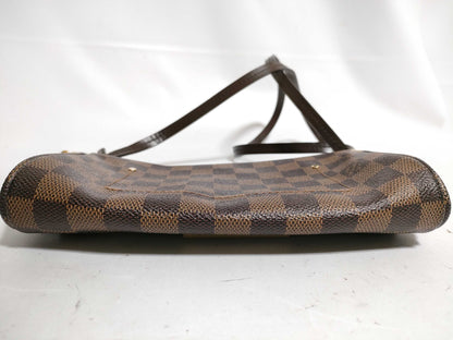 LOUIS VUITTON Damier Louis Vuitton Favorite Damier Shoulder Bag