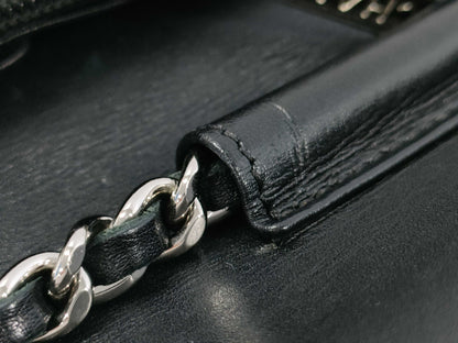 CHANEL Chain Shoulder Bag