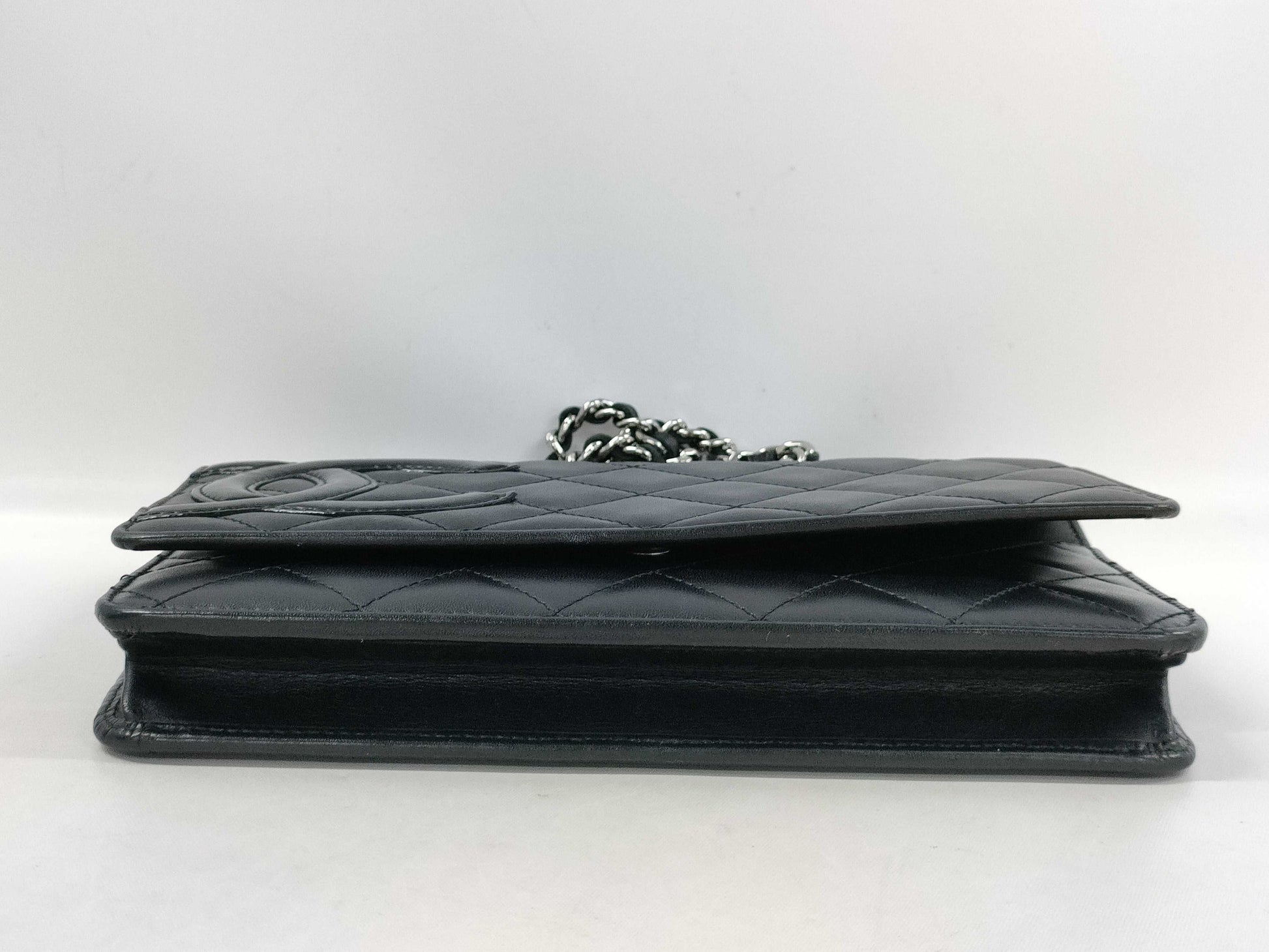 CHANEL Chain Shoulder Bag
