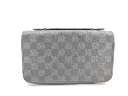 LOUIS VUITTON Damier Graffit LV Damier Graffit Zippy XL Clutch Bag