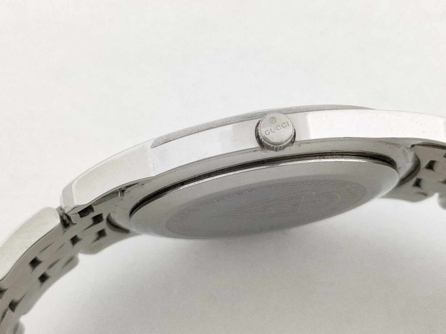 GUCCI Model 5500M Serial 12435730 Stainless Steel/QZ Black Dial Non-Working/No Operational Guarantee Men's Watch