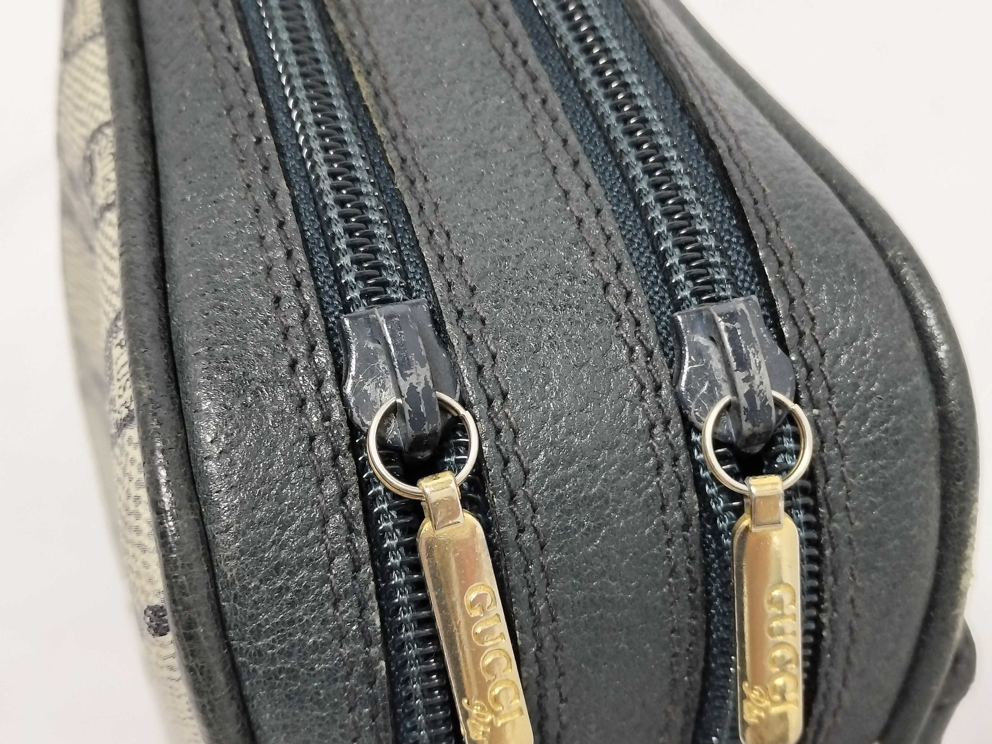 GUCCI GG Plus Gucci PVC Shoulder Bag White x Black Shoulder Bag