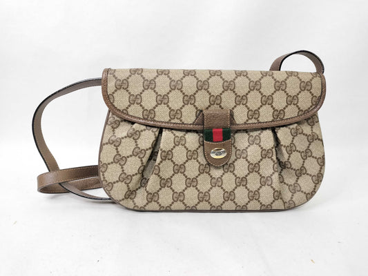 GUCCI GG Supreme Gucci GG Supreme Shoulder Bag Brown Clutch Bag