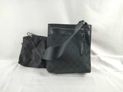 GUCCI GG Canvas Gucci GG Canvas Shoulder Bag 92562 001013 Black Shoulder Bag