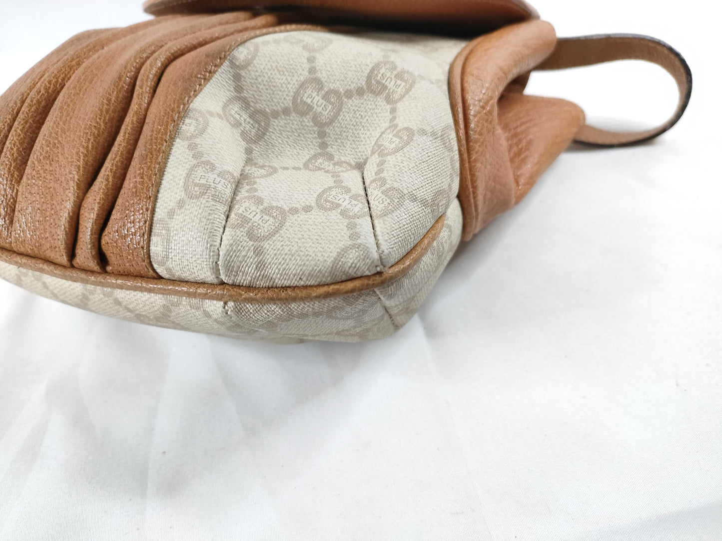 GUCCI GG Plus Gucci GG Plus Shoulder Bag Brown x Ivory Shoulder Bag