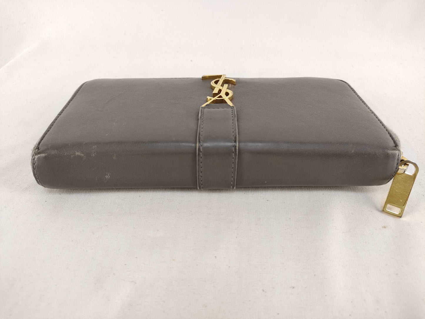 SAINT LAURENT Yves Saint Laurent Leather Long Wallet Grey Wallet