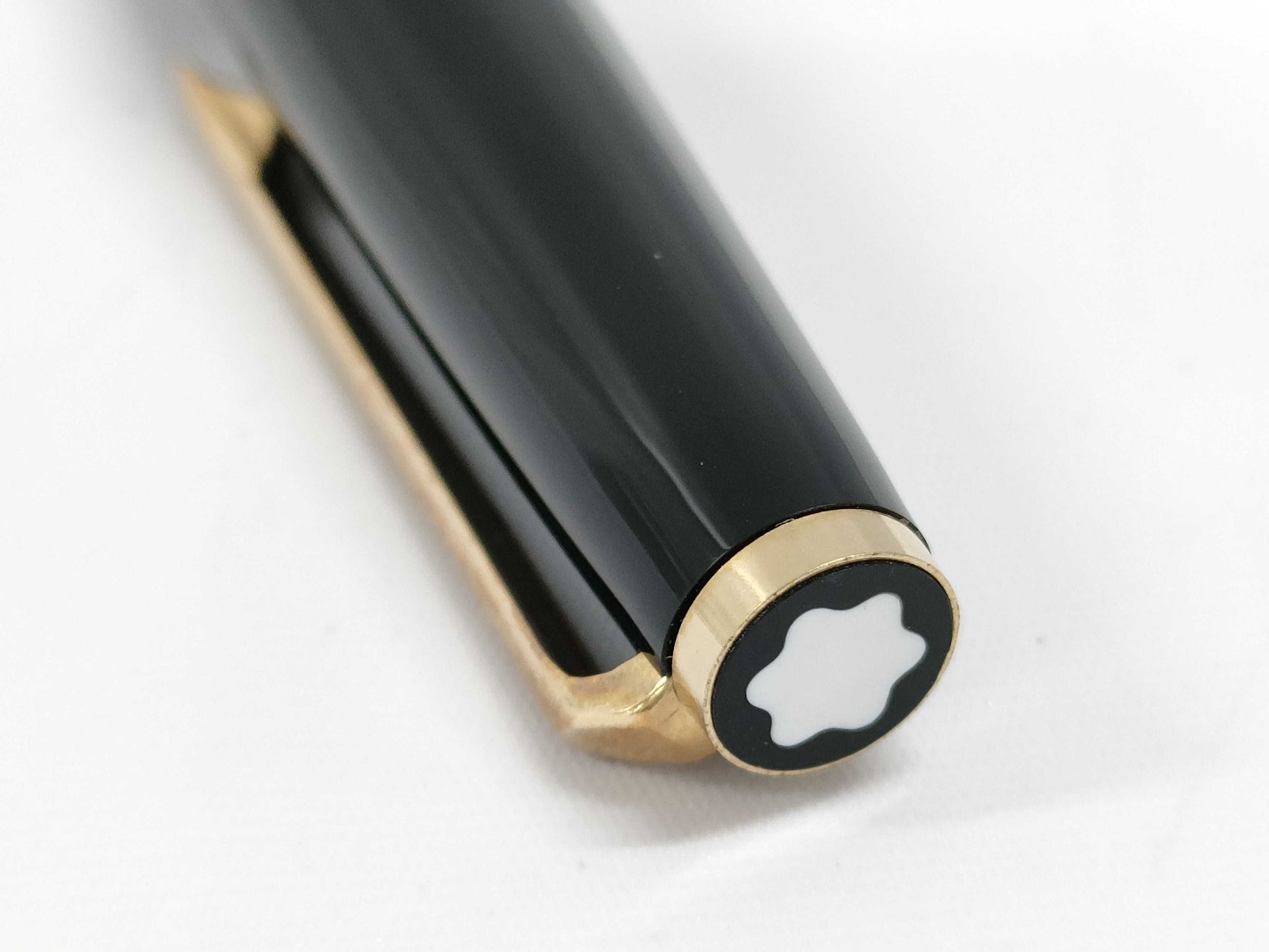 MONTBLANC Montblanc 585 Fountain Pen