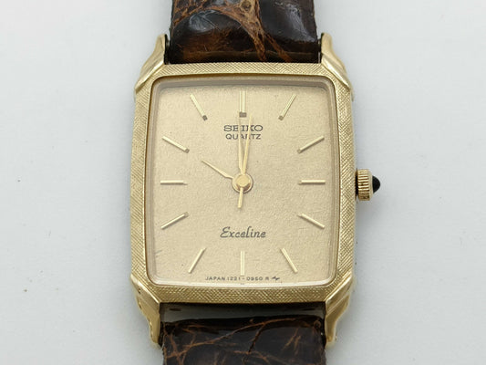 SEIKO 1221-5660 400772 Quartz Gold Dial Immovable/No Guaranteed Operation Women's Watch