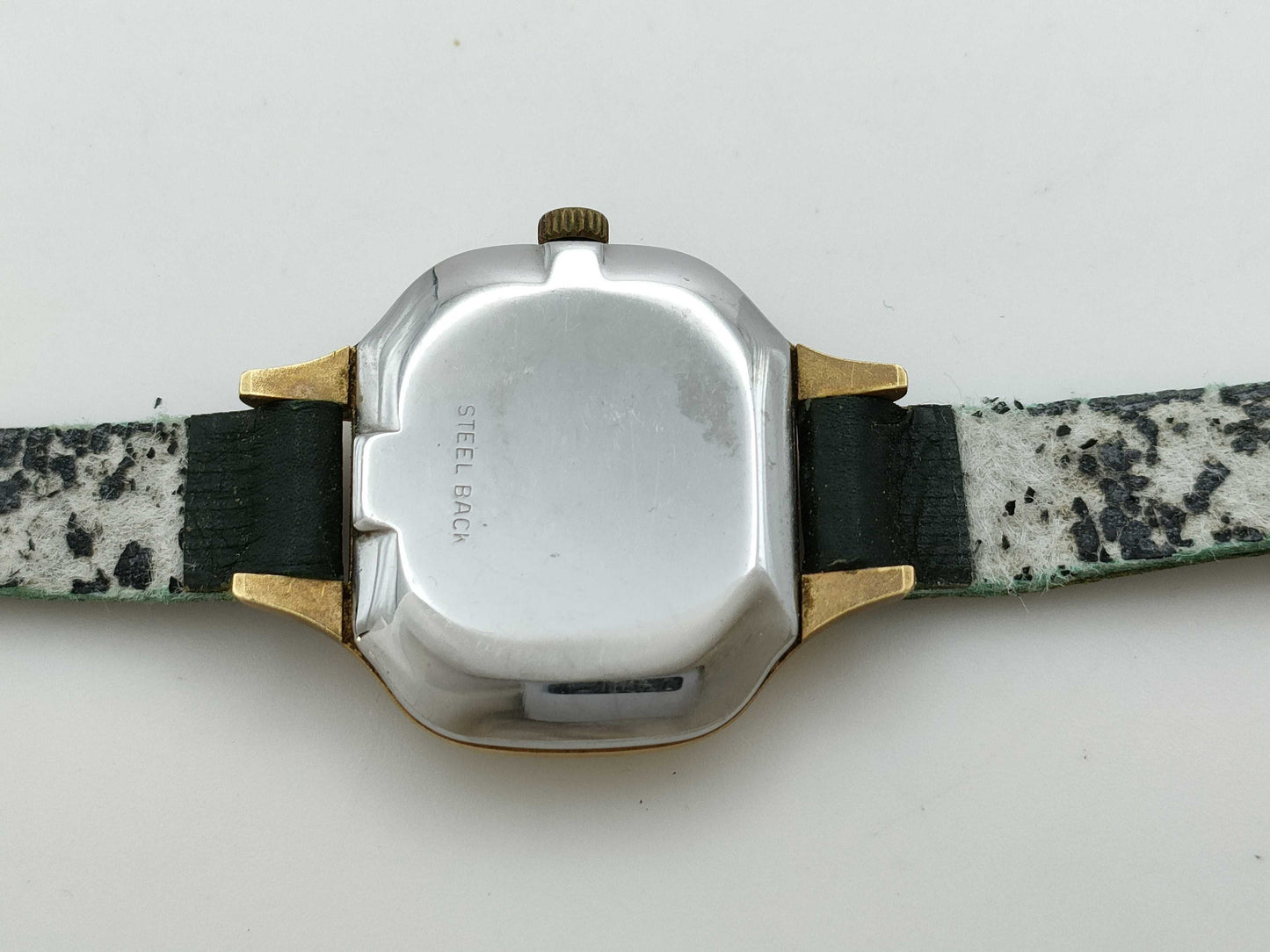 OMEGA Hand-Wound Green Dial Immovable Current Women's Watch