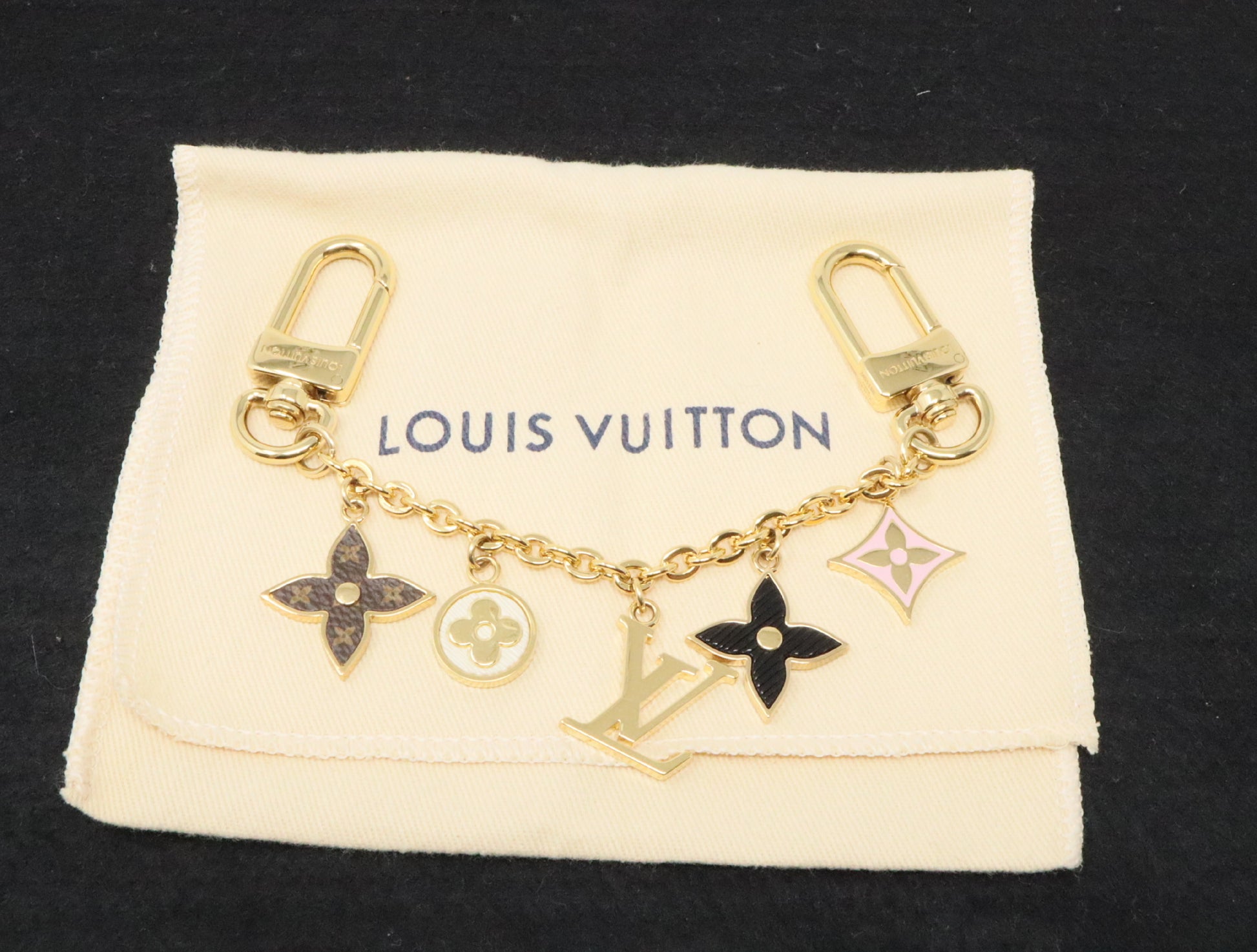 LOUIS VUITTON M01188 Chain Spring Street AK5204 Keycase Keychain