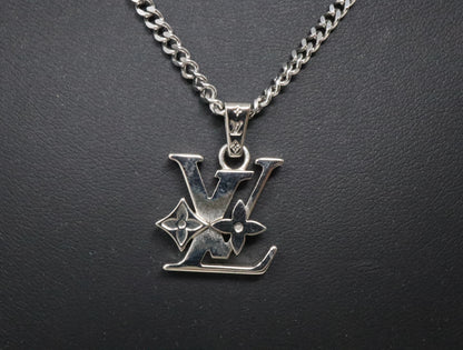 LOUIS VUITTON M02254 Pendant Monogram Row DI2284 Necklace