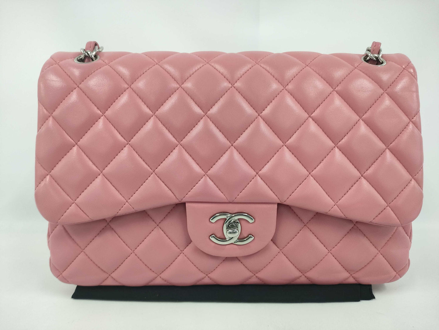 CHANEL Matelasse Pink Shoulder Bag