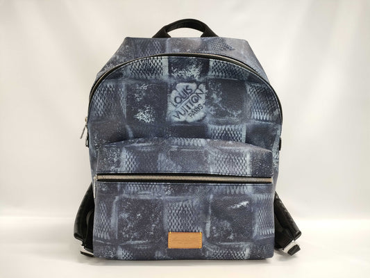LOUIS VUITTON Discovery Backpack